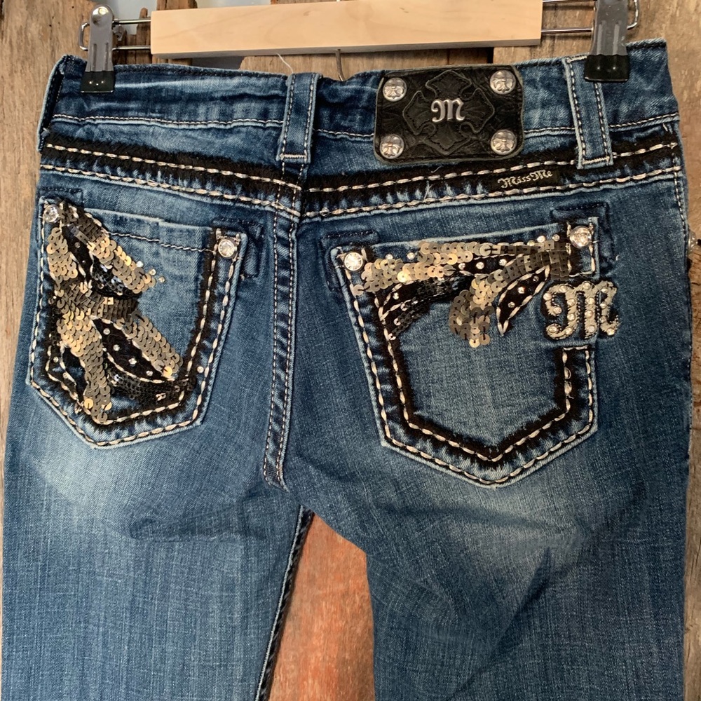 Miss Me Cuffed Capris Sz 26